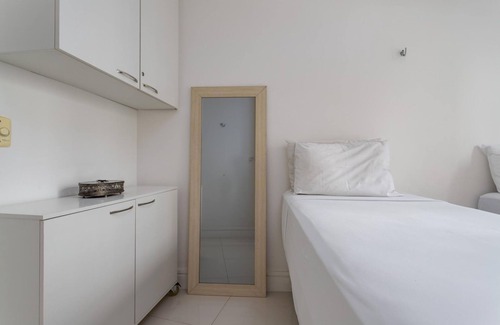 Barra da Tijuca Apartamento | Barra da Tijuca Apartment 2 Bedrooms Street in Front of the Beach Lc703