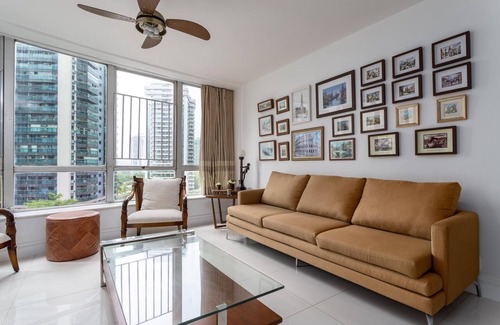 Barra da Tijuca Apartamento | Barra da Tijuca Apartment 2 Bedrooms Street in Front of the Beach Lc703