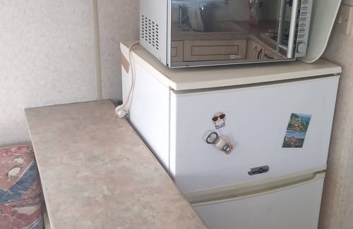 Marseillan Chalet De Esquí | Pleasant mobile home in a campsite