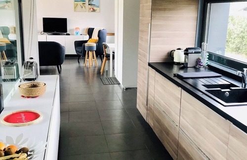 Maubuisson Casa | Pleasant modern air-conditioned villa - Lake 200m-12 sleeps -Maubuisson center