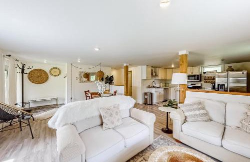 Morrisville Casa | Pleasant Pond Main House