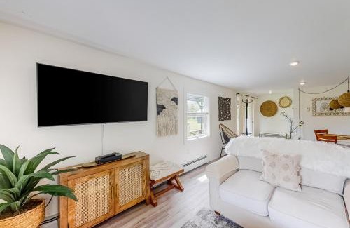 Morrisville Casa | Pleasant Pond Main House
