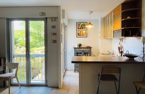 Montparnasse Apartamento | Pleasant, quiet, south-facing 40 m2 apartment facing a 2000 m2 garden.