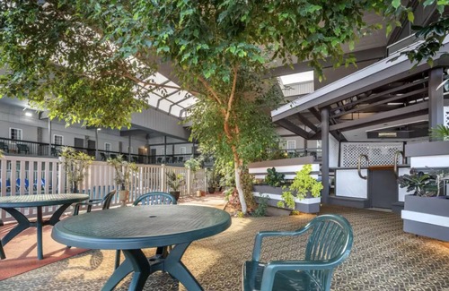 New Cumberland Casa | Pleasant room with bath close to the State Capital