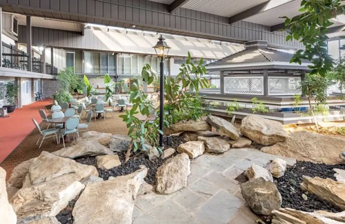 New Cumberland Casa | Pleasant room with bath close to the State Capital