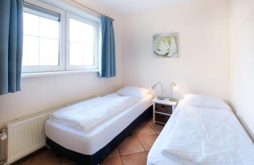 Sint Maartensvlotbrug Casa | Pleasant villa near sea and beach