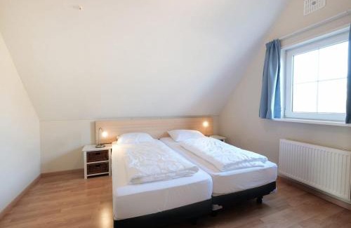 Sint Maartensvlotbrug Casa | Pleasant villa near sea and beach
