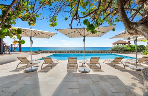 Les Terres Basses Villa | **PLEASE ENQUIRE FOR OUR SPECIAL RATES** 4 bedroom villa on Baie Longue Beach