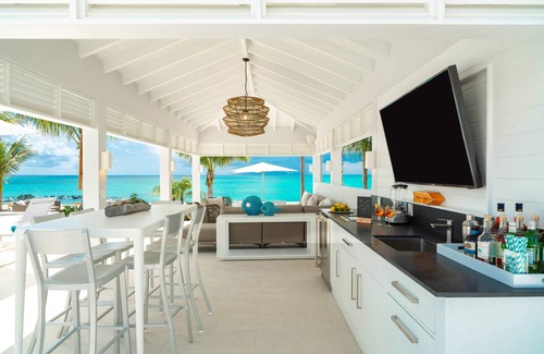 Grace Bay Villa | Milestone in Providenciales by Personal Villas - Contemporary Modern Design