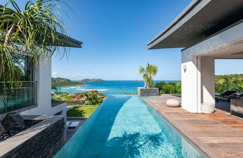Morne de Depoudre Villa | Villa contemporánea con piscina pequeña y piscina infinita, sala de ejercicios totalmente equipada