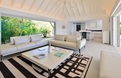 Grand Cul-de-Sac Villa | Villa de 3 dormitorios con impresionantes vistas del océano y la isla, piscina climatizada larga y cenador