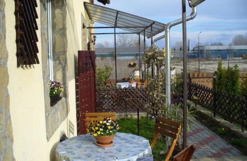 Sarvar Apartamento | Pleiveisz Apartman