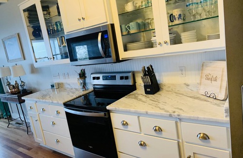 Oceanmarsh Subdivision Casa | SUMMER reduced price and minimum stay at gorgeous Harbor Island!