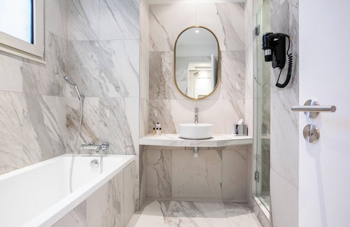 Faubourg-du-Roule Hotel | Pley Hotel