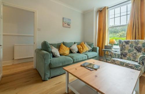Overstrand Casa | Plum Cottage