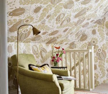 Fernhurst Casa | Plum Henley