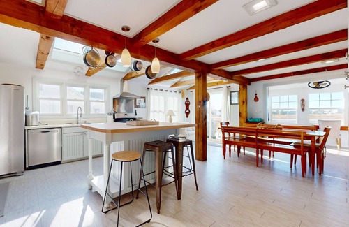 Newbury Casa | Plum Island Getaway: fishing, swimming, beachcombing or relaxing on the deck