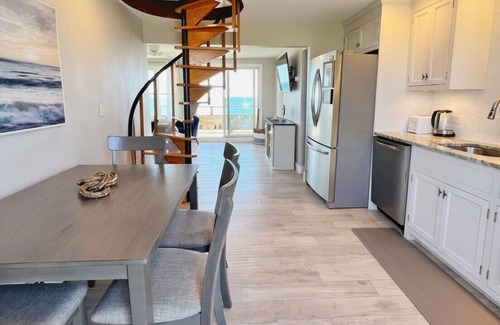 Newbury Apartamento | Plum Island Sunkisser: Beachfront & Views! Condo