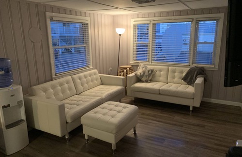 Hampton Cabaña | Plum Place - Dog Friendly, Steps from the beach