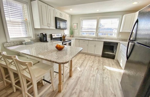 Newbury Condominio | Plum Royale Jr: Cozy Plum Is. home w/beach access