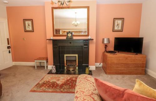Castleton Casa | Plum Tree Cottage