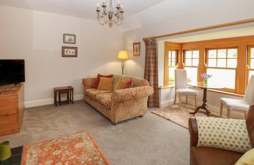 Castleton Casa | Plum Tree Cottage