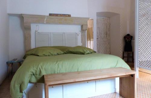 Montdragon Cama Y Desayuno | Plume Et Pinceau