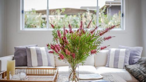 Macmasters Beach Casa | Plunge Pool and Flat 100m Walk To Beach