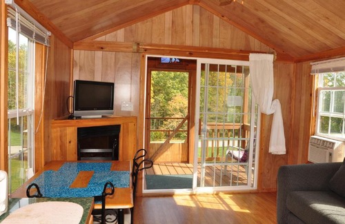 Plymouth Complejo | Plymouth Rock Camping Resort Deluxe Cabin 16