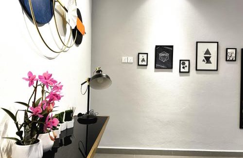 Bayan Baru Apartamento | PM153 LandedHouse Modern Airport