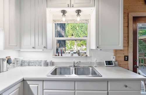 Darrington Casa | PNW River Cabin Summa