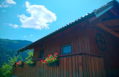 Luce Casa | POČITNIŠKA HIŠKA LASTOVKA
