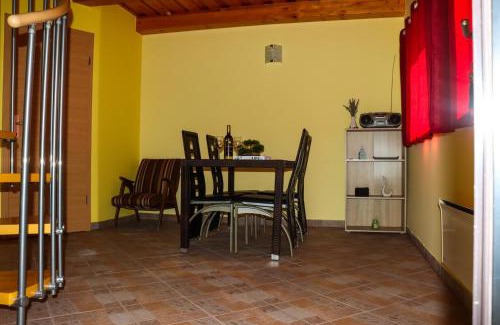 Lendava Apartamento | Počitniška hiška pod Hadikom