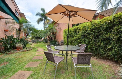 El Castillo Casa | POBLADO LUX JACUZZI VILLA