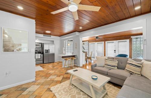Laurel Casa | Poco Tortuga