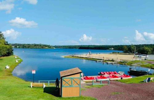 Albrightsville Chalet De Esquí | Pocono Chalet - Hot Tub - Game Room