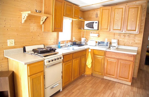 Gouldsboro Cabina | Pocono Comfortable 2Bedroom Stay
