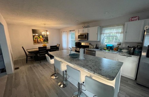 Pocono Summit Casa | Pocono Escape - Modern & Cozy