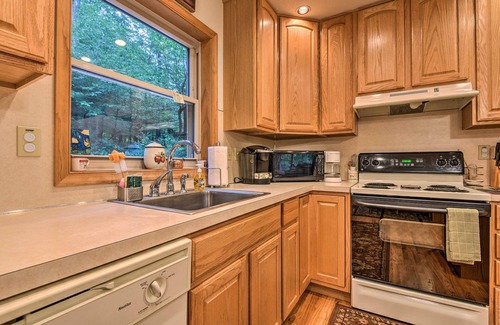 Gouldsboro Casa | ¡NUEVO! Big Bass Lake House w / Servicios Resort!
