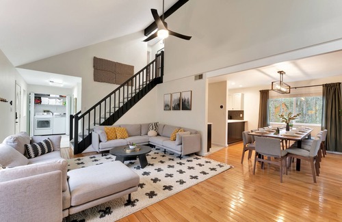 East Stroudsburg Casa | Poconos FUN! Hot Tub, Fire Pit, Game Room, Arcade