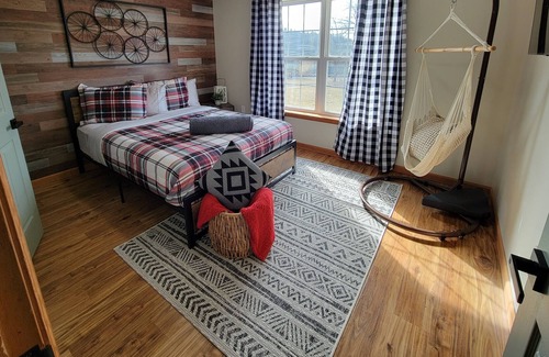 Saylorsburg Casa | Poconos Gem: Nearby Winery, "No Cleaning Fee."