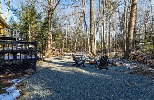 Pocono Summit Chalet De Esquí | Poconos Pines Retreat getaway near top attractions