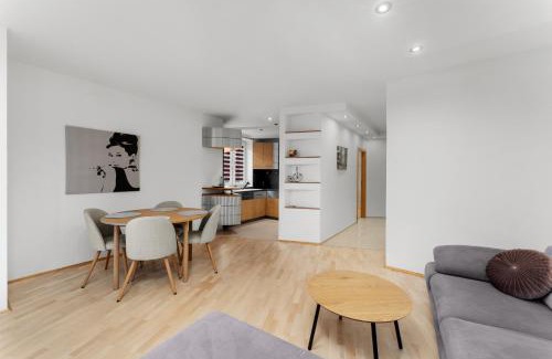 Libertow Apartamento | Pod Fortem Homely Apartment by BookingHost