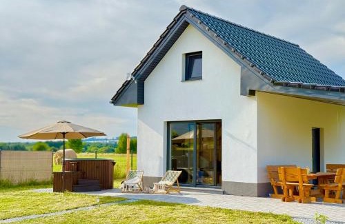 Mirsk Casa | Pod Izerskim Niebem - kameralny domek z balią, w sąsiedztwie Świeradowa-Zdroju