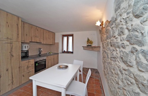 San Terenzo Monti Casa | Podere dei Poeti 20 Pax Gran piscina, A / C, WiFi gratis, barbacoa cerca de Cinque Terre