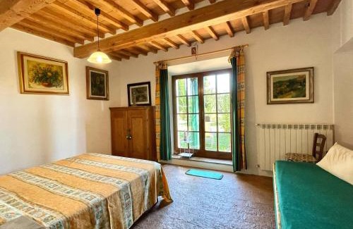Guardistallo Apartamento | Podere Morena with sea view, private garden, by ToscanaTour Luca