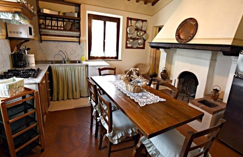 Fauglia Casa | Podere Sant'Antonio - Apartamento "Verde Olivo"