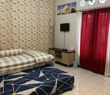 Depok Casa | Podhomoro homestay