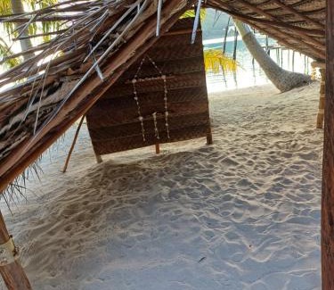 Maupiti Otro | Poemanahere island camping à Maupiti