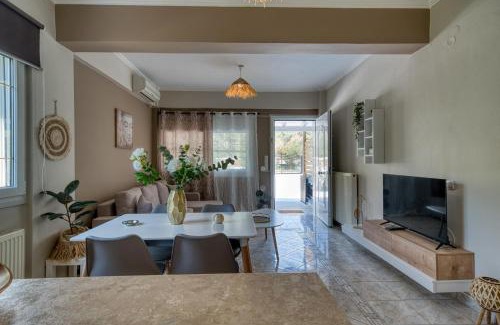 Galatas Casa | Poetree Echo by Green Poetree Houses